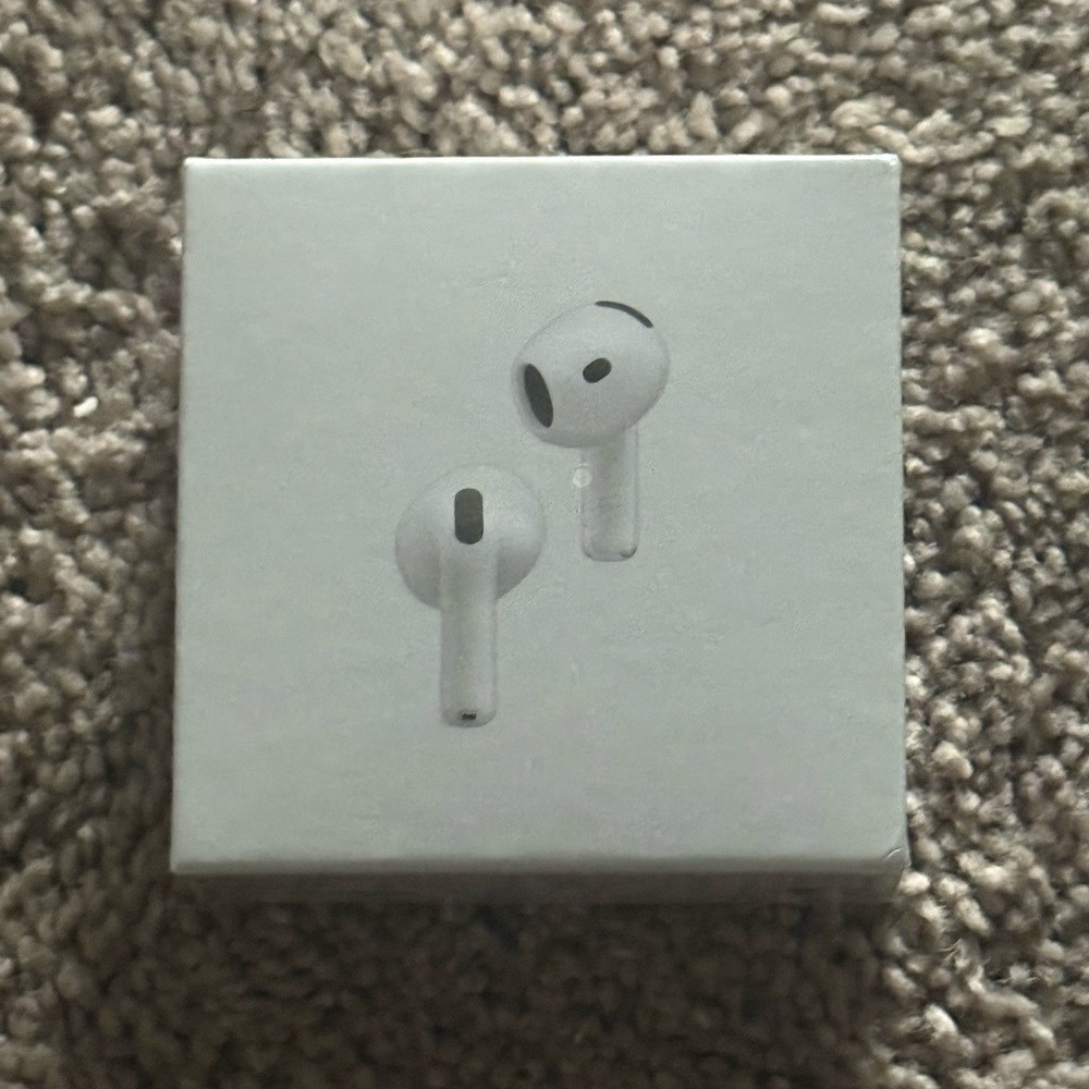 Apple White Earbud Headphones